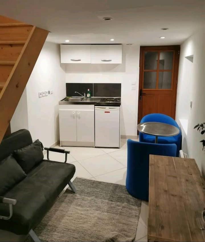 Maisonnette Provns Holiday home *